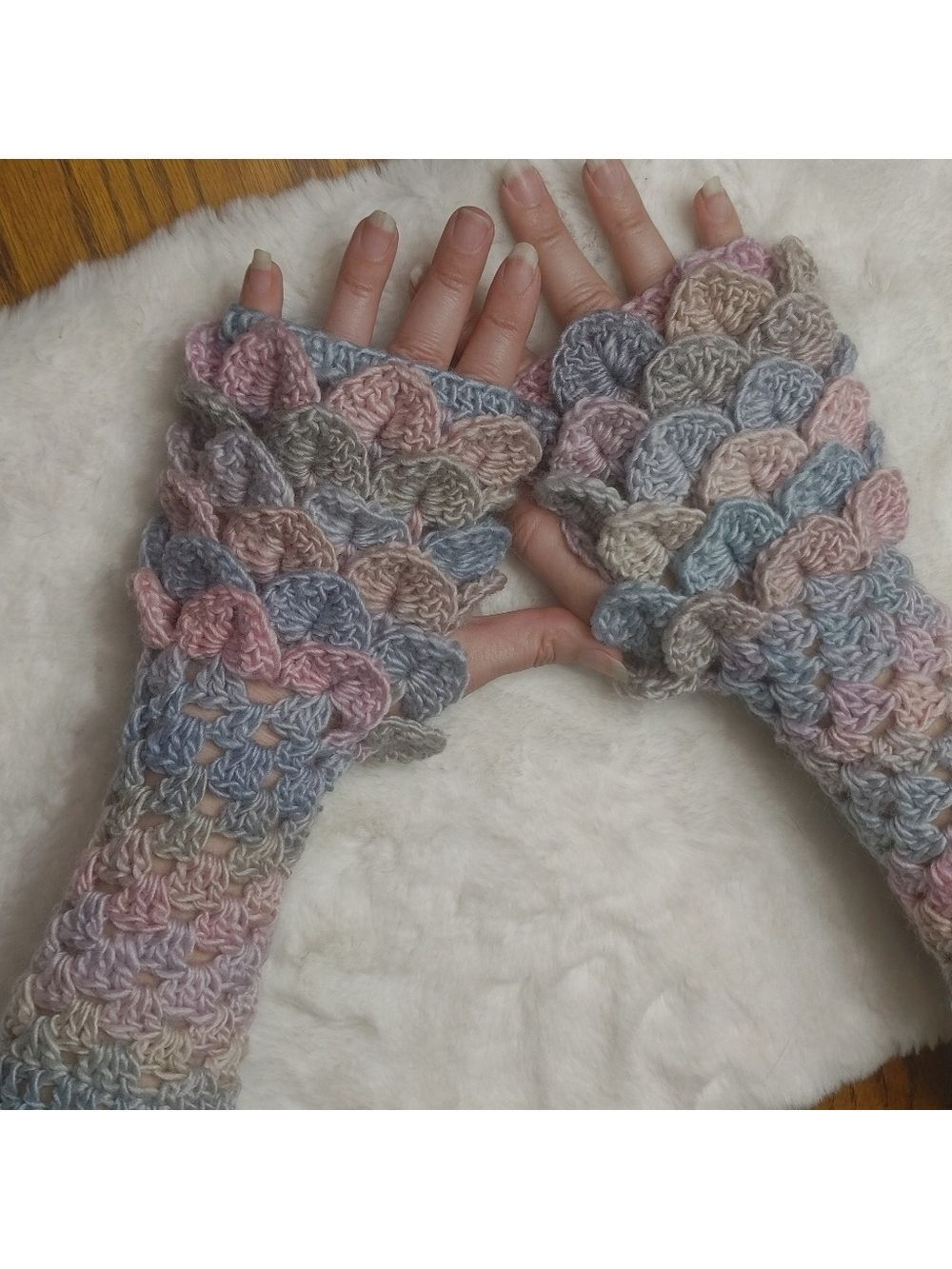 Wool/Viscose Handmade Fingerless Dragonscale Texting Gloves Pastel Rainbow